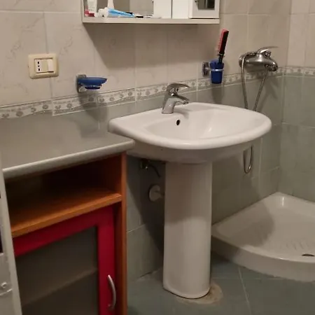 Apartement Freskia 2 Apartment *